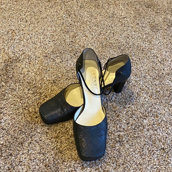 Authentic Givenchy Heels!!!!🔥🔥 - Picture 1 of 9